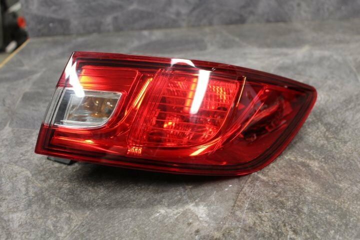 Clio 4-IV Sağ Dış Stop Lambası (2016-2020) 265509846R -Renault Mais