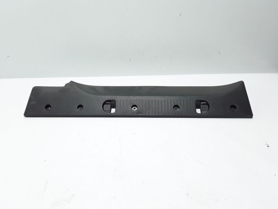 Dokker Sol Arka Sürgülü Kapı Basamağı Eşik Bakaliti (2013-2020) 828735877R -Yerli Kaporta