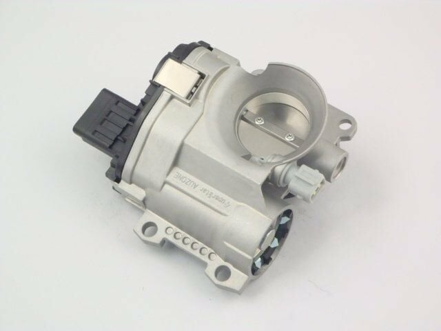 Clio 2-II Enjeksiyon Gaz Kelebek Kutusu 1.2 16V D4F (2003-2008) 7701051585 -Magnetti Marelli