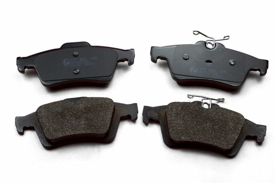Laguna 2-II Arka Fren Balatası Takım (2002-2008) 7701207996-7701207968 -Renault Mais