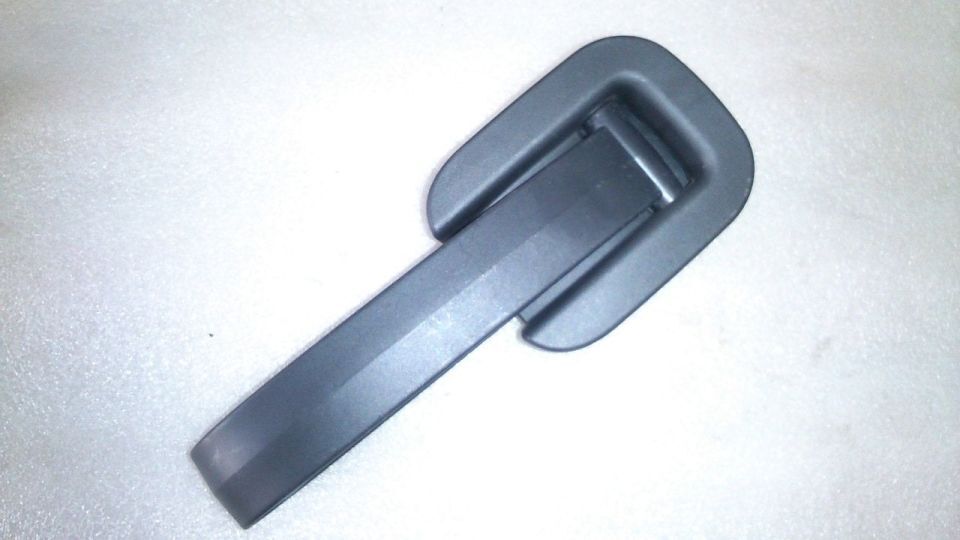 Trafic 3-III Bagaj İç Çekme Kolu Aparatı (2013-2019) 909400517R -Orijnal Yedek Parça