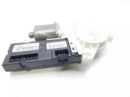 Laguna 3-III Sağ Ön Cam Kriko Motoru (2008-2015) 807300781R -Renault Mais