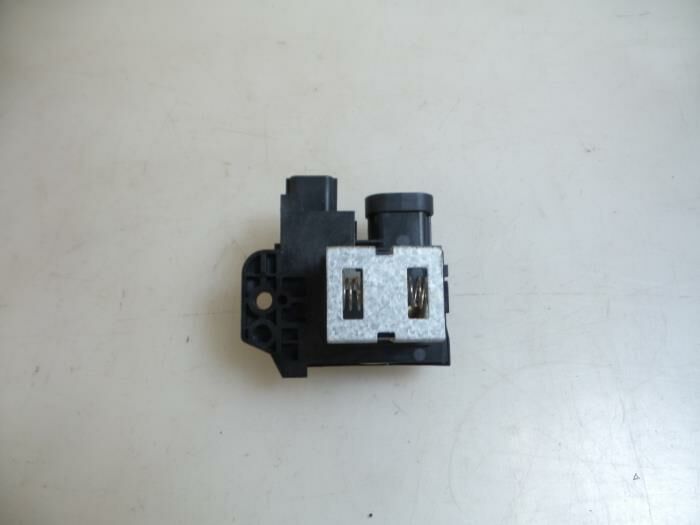 Latitude Megane 4-IV Fan Motor Rezistansı 255507773R -Renault Mais
