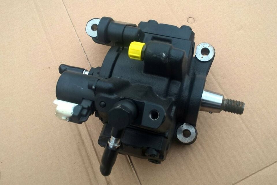 Renault Fluence Duster Mazot Pompası 1.5 DCİ K9K 167003669R -167008557R -Orijinal Yedek Parça