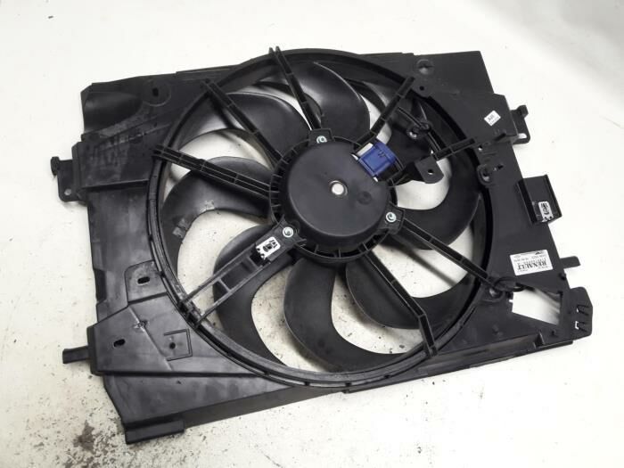 Clio 4-IV Captur 1-I Komple Fan+Motor+Şase (2013-2020) 214818009R -Kale