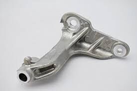 Clio 5-V Sol Beşik Bağlantı Parçası (Suportu) 2020-> 548518613R -Renault Mais