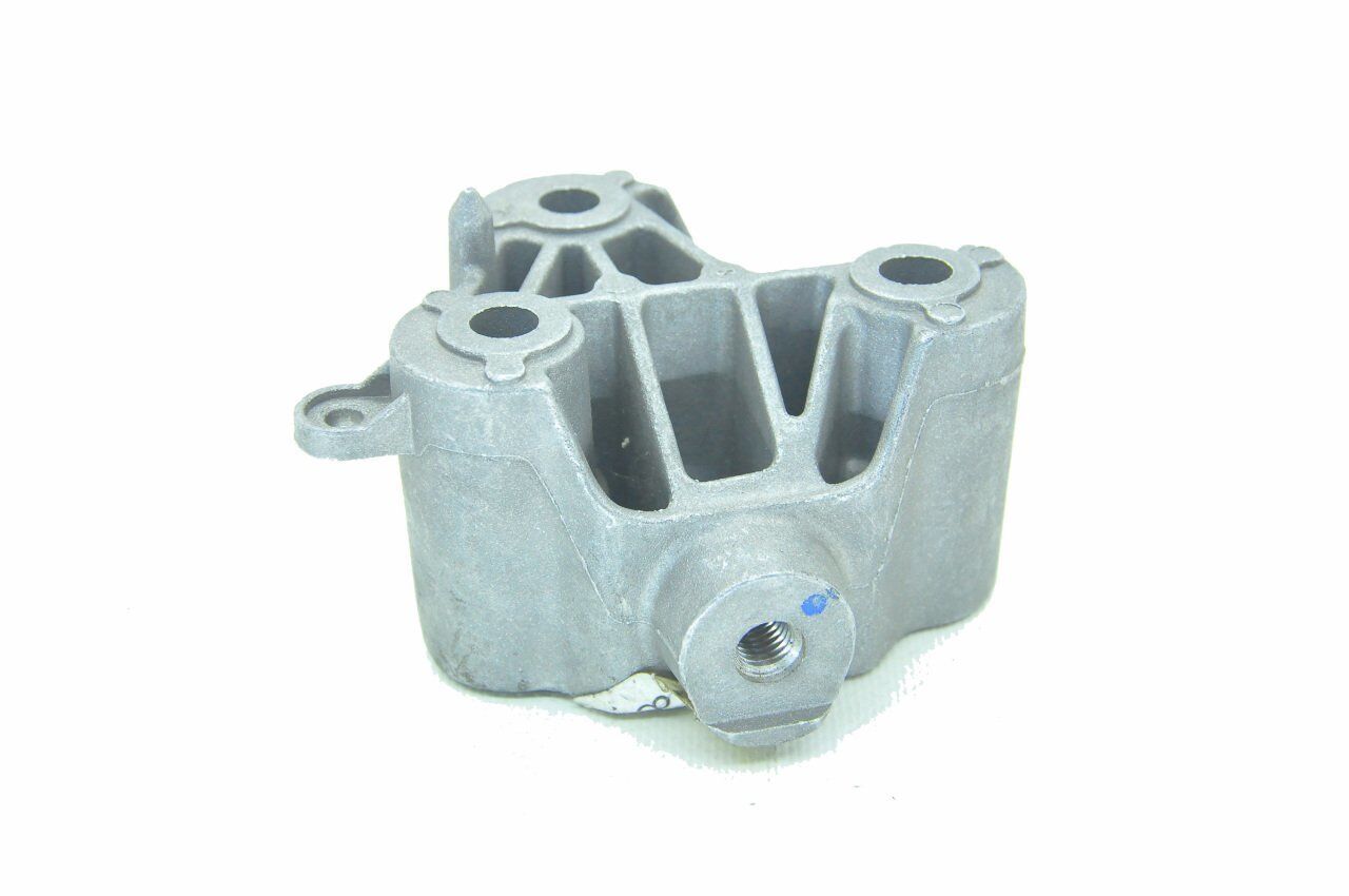 Clio 2-II Motor Bağlantı Takozu (Kulağı) 1.2 16V D4F (2003-2008) 8200034225 -Yerli Üretim