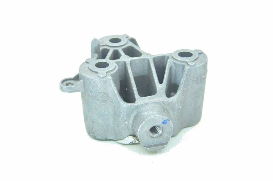 Clio 2-II Motor Bağlantı Takozu (Kulağı) 1.2 16V D4F (2003-2008) 8200034225 -Yerli Üretim