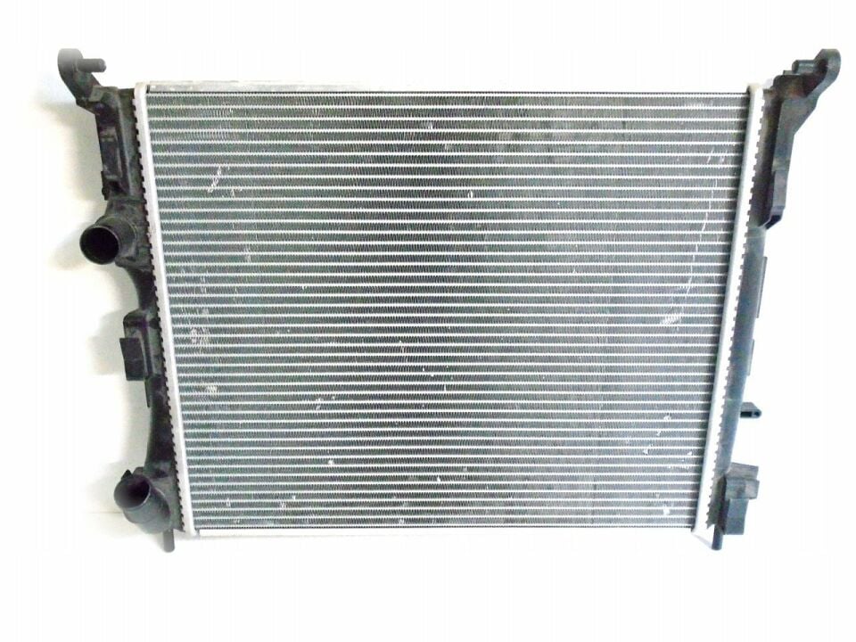 Clio 2-II Symbol Thalia Motor Su Radyatörü 1.5 Dci K9K 8200245596 -Kale