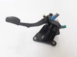 Latitude Debriyaj Pedalı (2008-2015) 465030055R -Renault Mais