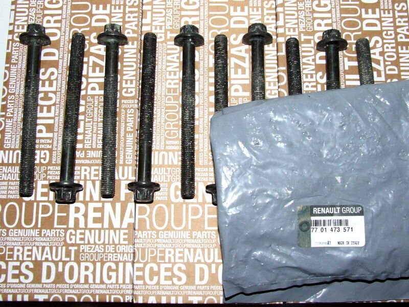 Trafic 2-II Silindir Kapak Saplaması Takım 2.0 Dci M9R (2008-2012) 7701473571 -Renault Mais