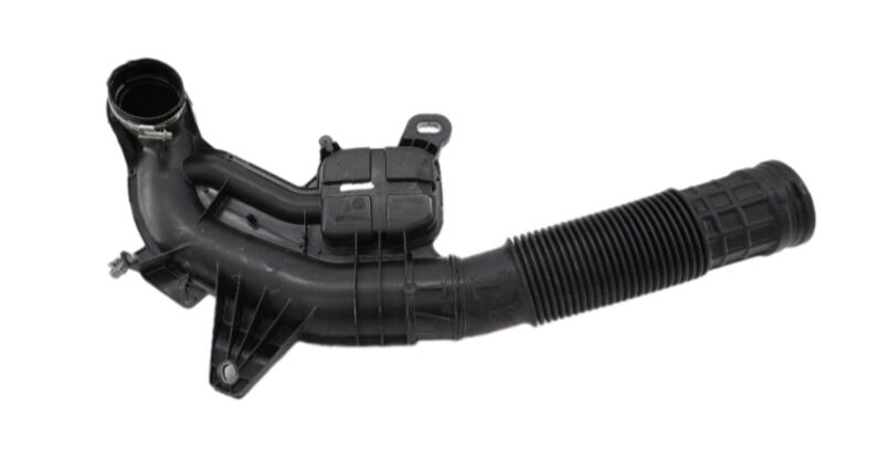 Trafic 3-III Üst Turbo Hortumu 2.0 Dci M9R 2020-> 165758306R-165756662R-Renault Mais
