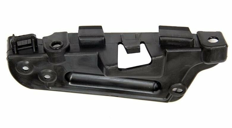 Megane 2-II Sol Arka Tampon Ayağı Braketi (2003-2010) 8200176036 -Yerli Kaporta