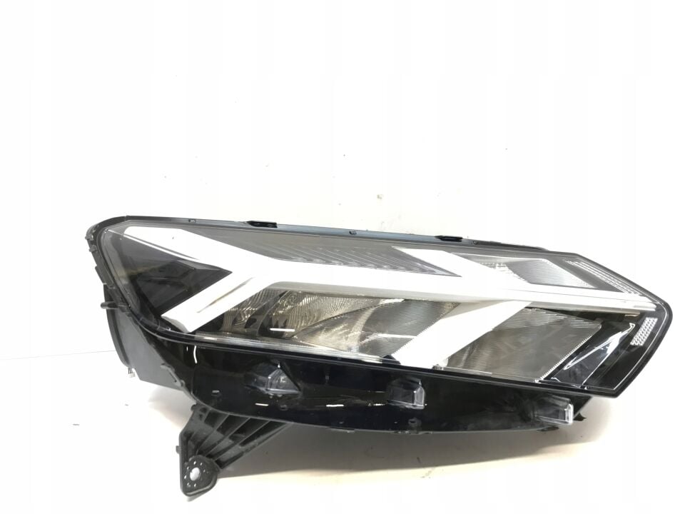 Sandero 3-III Jogger Sağ Led Far Lambası Beyaz Çizgili Motorlu 260107978R-260107920R -Renault Mais